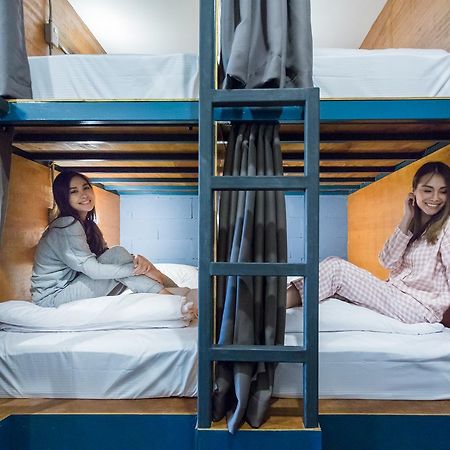 Funwahn Hostel And Cafe Chiang Mai Esterno foto