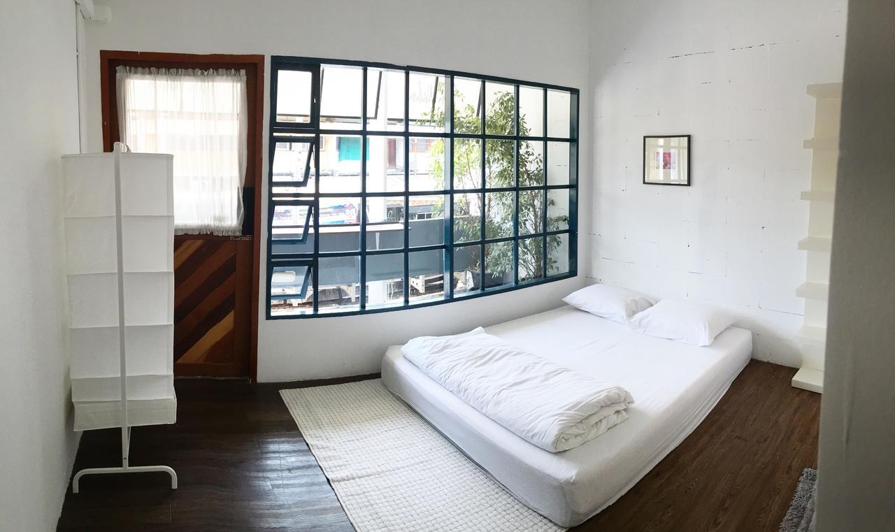 Funwahn Hostel And Cafe Chiang Mai Esterno foto