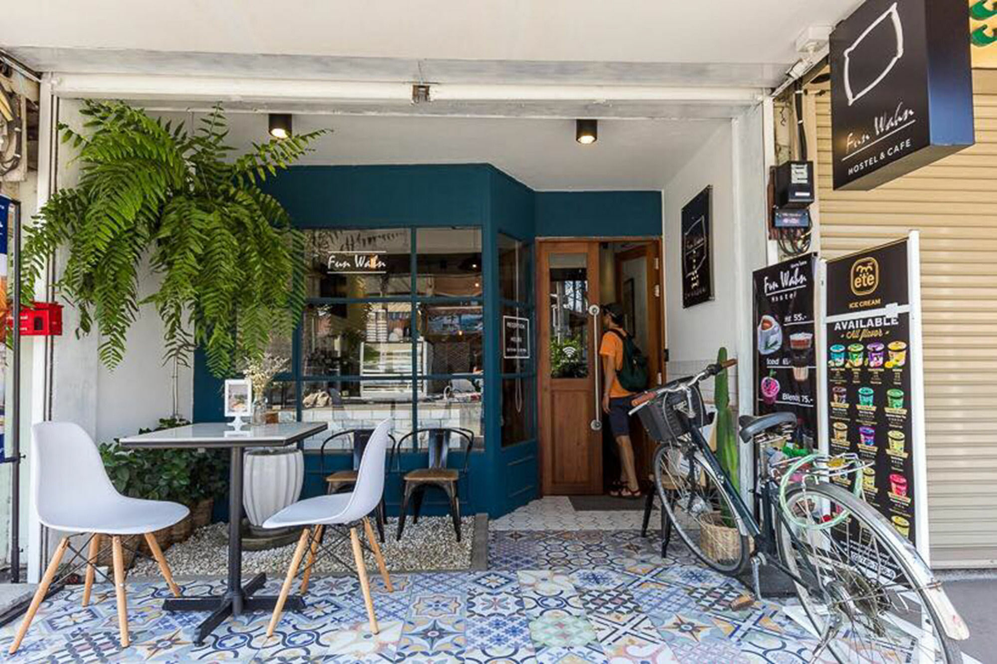 Funwahn Hostel And Cafe Chiang Mai Esterno foto